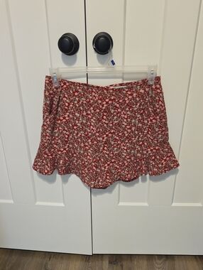 She + Sky Red Floral High-Waist Shorts Size Large